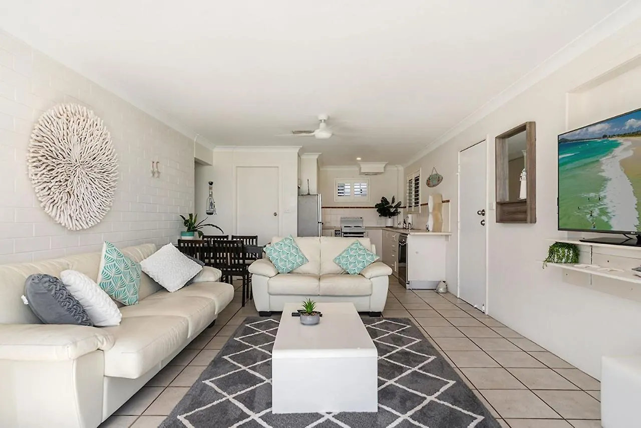 Absolute Beachfront Apartment 1B Lennox Head