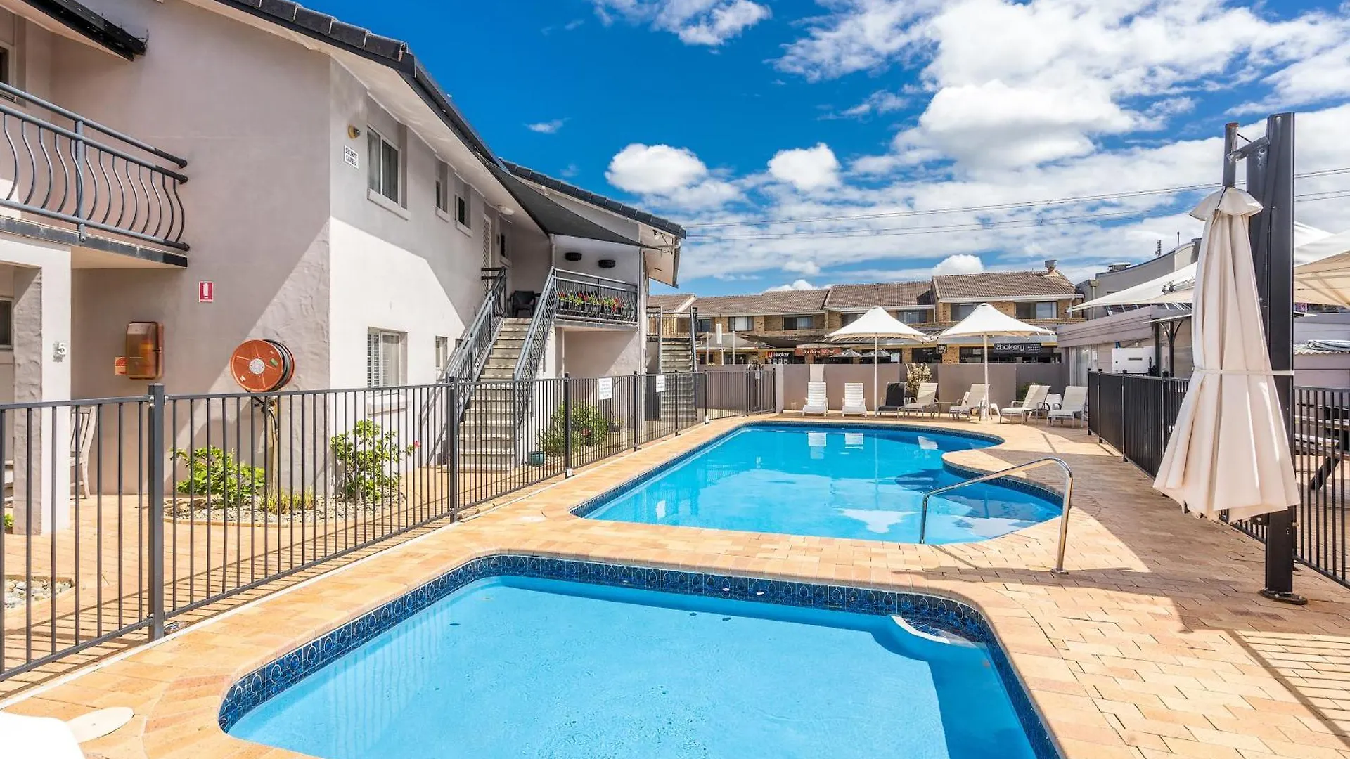 Absolute Beachfront Apartment 1B Lennox Head